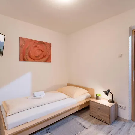 In Near Hochzillertal Area بيت للعطل فغن