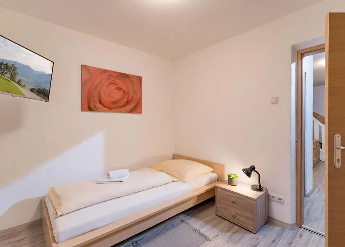 In Near Hochzillertal Area Feriehus Fügen